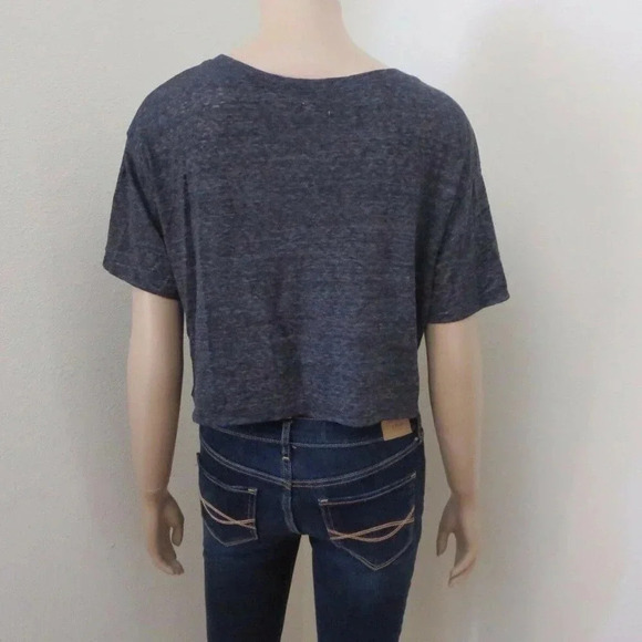 Hollister Embellished Crop Top T-Shirt Size XS - Picture 4 of 5